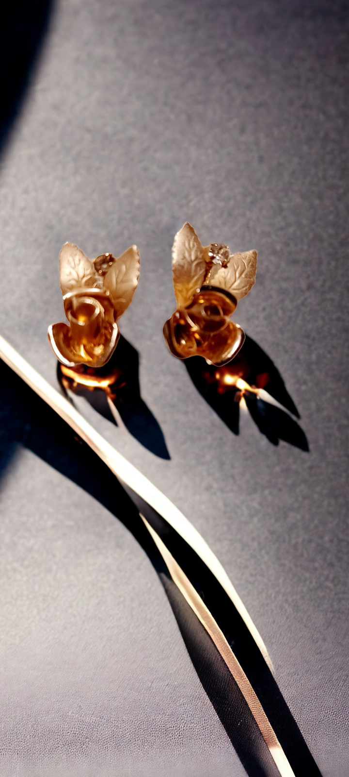 Antique gold rose clip on earrings 1950s Kargo Fresh