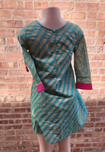 Load image into Gallery viewer, Authentic Indian Kurta Tunic Kargo Fresh
