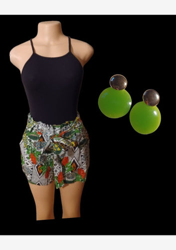 Avant garde shorts top and earrings set New M Kargo Fresh