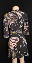 Load image into Gallery viewer, BCBGMAXAZRIA Abstract Print Knit Mini Dress Size Small Kargo Fresh
