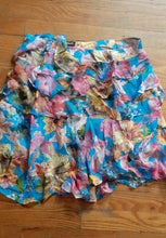 Load image into Gallery viewer, BEBE Silk Ruffle Mini Skirt Size XS Kargo Fresh

