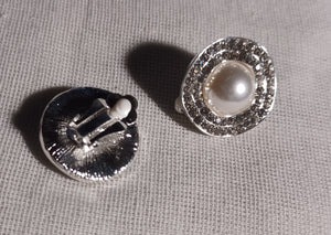 Beautiful Faux Pearl Stud Clip On Earrings Kargo Fresh