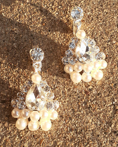 Beautiful Rhinestone and Pearl Clip On Earrings Kargo Fresh