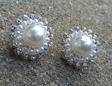 Load image into Gallery viewer, Beautiful Rhinestone and Pearl Cluster Clip On Earrings Kargo Fresh
