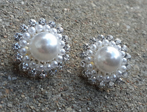 Beautiful Rhinestone and Pearl Cluster Clip On Earrings Kargo Fresh