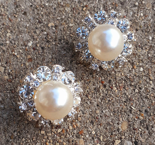 Beautiful Rhinestone and Pearl Cluster Clip On Earrings Kargo Fresh