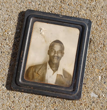 Load image into Gallery viewer, Black American Photomatic Card Cabinet Photo Kargo Fresh
