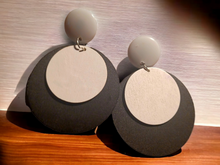 Load image into Gallery viewer, Black and white wood and acrylic clip on earrings Kargo Fresh
