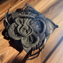 Load image into Gallery viewer, Black fascinator hat New Kargo Fresh
