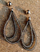 Load image into Gallery viewer, Black fish net and bead clip on hoops Kargo Fresh
