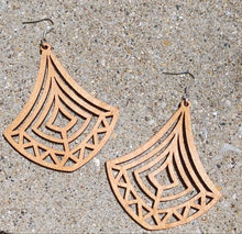 Load image into Gallery viewer, Boho Chic Dangle Wooden Earrings Kargo Fresh
