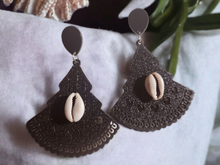 Load image into Gallery viewer, Boho Chic Dangle Wooden Earrings Kargo Fresh
