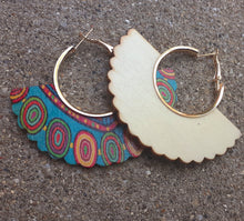 Load image into Gallery viewer, Boho Chic Dangle Wooden Earrings Kargo Fresh
