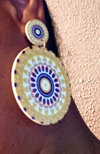 Load image into Gallery viewer, Boho Design Wooden Clip on Earrings Kargo Fresh
