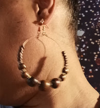 Load image into Gallery viewer, Boho bead clip on hoops Kargo Fresh
