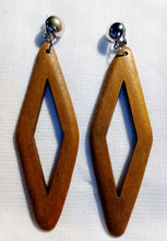 Load image into Gallery viewer, Boho minimalist Wood Clip On Earrings Kargo Fresh
