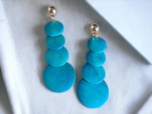 Load image into Gallery viewer, Bright turquoise wooden dangle earrings clip on Kargo Fresh
