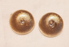 Load image into Gallery viewer, Chunky Clip on Cluster  Stud Earrings Kargo Fresh
