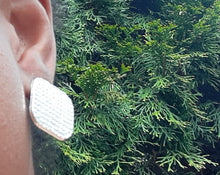Load image into Gallery viewer, Chunky Crystal Stud Clip On Earrings Kargo Fresh
