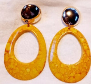 Chunky acrylic clip on hoop earrings Kargo Fresh