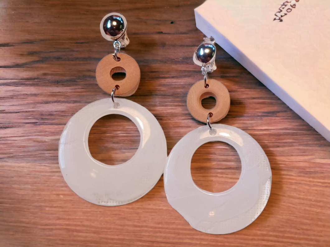 Chunky acrylic clip on hoop earrings Kargo Fresh