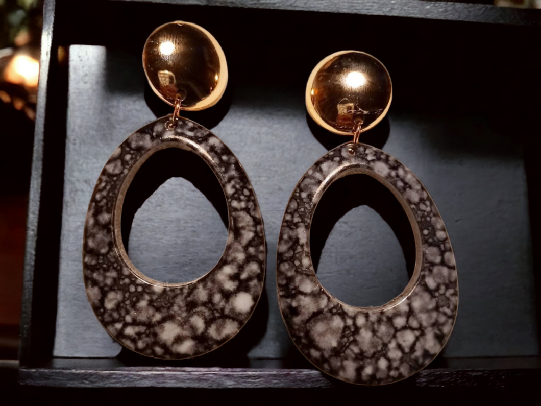 Chunky acrylic clip on hoop earrings Kargo Fresh