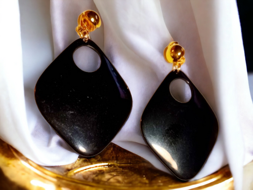 Chunky acrylic clip on hoop earrings Kargo Fresh