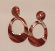 Load image into Gallery viewer, Chunky acrylic clip on hoop earrings Kargo Fresh
