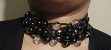 Load image into Gallery viewer, Chunky bead choker and clip on earrings Kargo Fresh
