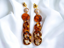 Load image into Gallery viewer, Chunky handmade acrylic chain clip on earrings Kargo Fresh
