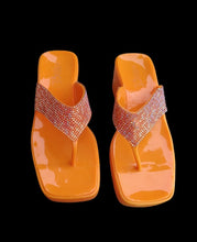 Load image into Gallery viewer, Chunky jelly block heels new 6 Kargo Fresh
