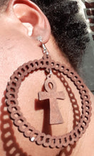 Load image into Gallery viewer, Classic Ankh Hoop Earrings Kargo Fresh
