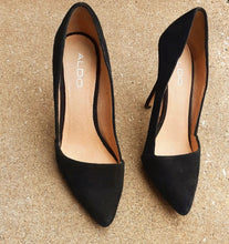 Load image into Gallery viewer, Classic Black Suede Pumps Size 7.5 Kargo Fresh
