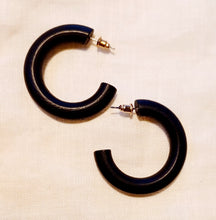 Load image into Gallery viewer, Classic Black Wooden Hoop Earrings Kargo Fresh
