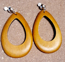 Load image into Gallery viewer, Classic Wooden Clip On Hoop Earrings Kargo Fresh
