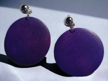 Load image into Gallery viewer, Classic Wooden Disc Clip On Earrings Various colors Kargo Fresh
