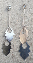 Load image into Gallery viewer, Clip On Abstract Dangle Earrings Kargo Fresh
