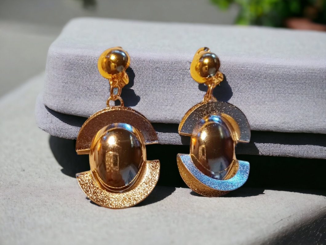 Clip On Brushed Metal Abstract Design Earrings Kargo Fresh