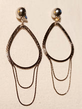 Load image into Gallery viewer, Clip On Chain Dangle Earrings Kargo Fresh
