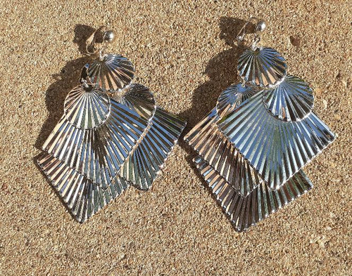 Clip On Crinkle Metal Square Design Earrings Kargo Fresh