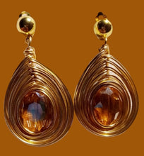 Load image into Gallery viewer, Clip On gold Metal Wire and crystal Earrings Kargo Fresh
