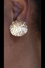 Load image into Gallery viewer, Clip on Cluster Stud Earrings Kargo Fresh
