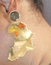 Load image into Gallery viewer, Clip on Mirrored Acrylic Africa Symbol Earrings Kargo Fresh
