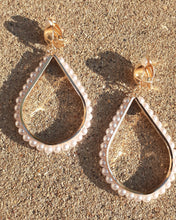 Load image into Gallery viewer, Clip on Pearl Hoop Earrings Kargo Fresh
