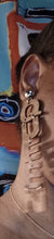 Load image into Gallery viewer, Clip on Queen Design earrings Kargo Fresh
