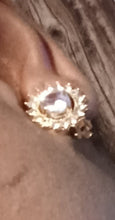 Load image into Gallery viewer, Clip on Rhinestone Cluster Stud Earrings Kargo Fresh
