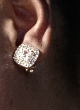 Load image into Gallery viewer, Clip on Rhinestone Cluster  Stud Earrings gold Kargo Fresh
