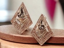 Load image into Gallery viewer, Clip on Stud Earrings Kargo Fresh
