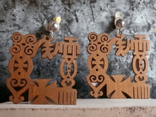 Load image into Gallery viewer, Clip on adinkra symbol earrings Kargo Fresh
