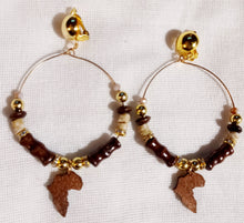 Load image into Gallery viewer, Clip on boho Africa bead hoops Kargo Fresh
